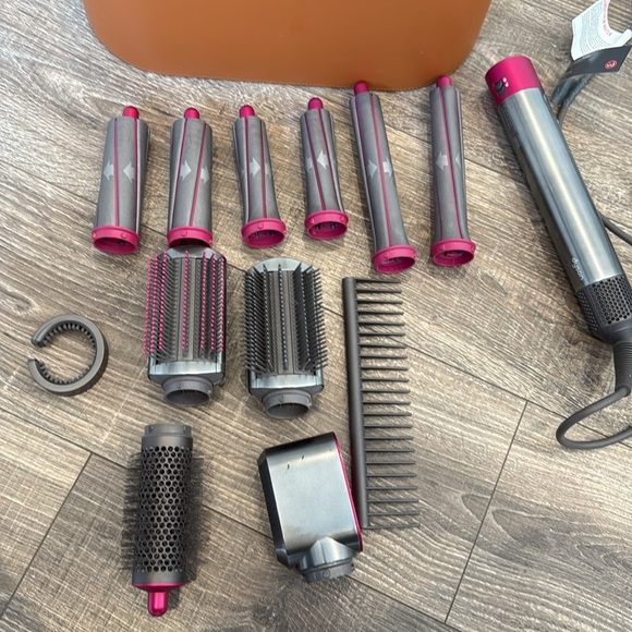 Dyson Silver and Pink Airwrap - Picture 2 of 2